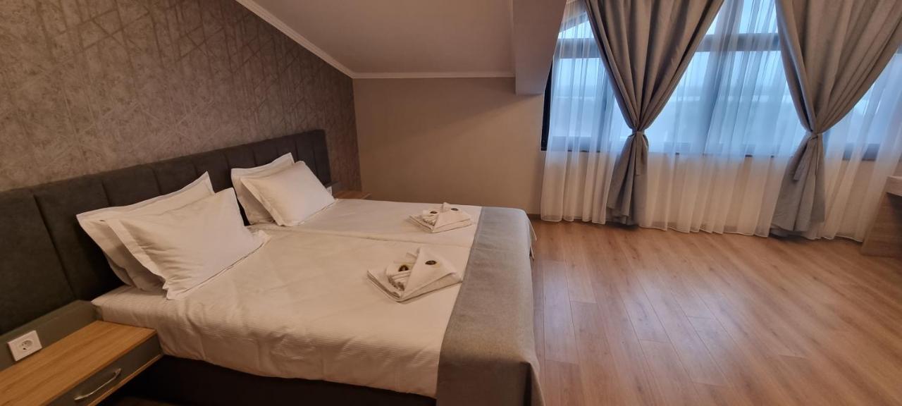 Park Hotel Viasport Gorni Dubnik Exterior photo